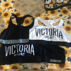 Victoria’s Secret Sport sports bras set of 4!